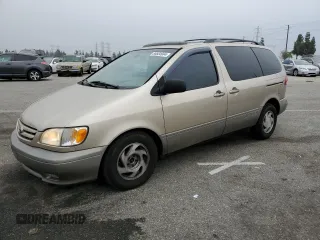 2001 Toyota Sienna LE with VIN 4T3ZF13C01U333507, listed as a Copart auction lot 86604984 with 192,377 mi miles and Salvage Title. Bid and sale history available at carsss.com. Image 1.