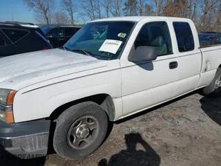 2003 Chevrolet Silverado 1500 Work Truck with VIN 2GCEC19X431198092, listed as a IAAI auction lot 41484994 with 89,757 mi miles. Bid and sale history available at carsss.com. Image 2.