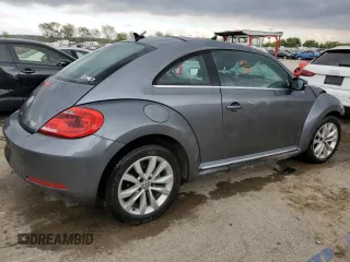 2014 Volkswagen Beetle 2.0L TDI z VIN 3VWJL7AT2EM647028, wystawiony jako Copart lot #55155265 z przebiegiem Nie podano mil oraz Nie do naprawy. Historia ofert i sprzedaży dostępna na DreamBid. Obrazek 3.