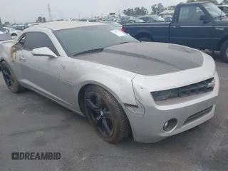 2011 Chevrolet Camaro 2LT z VIN 2G1FC1ED4B9102650, wystawiony jako IAAI lot #42497505 z przebiegiem Nie podano mil oraz . Historia ofert i sprzedaży dostępna na DreamBid. Obrazek 1.