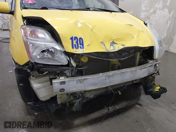 2008 Toyota Prius with VIN JTDKB20U083406842, listed as a IAAI auction lot 41751175 with 497,951 mi miles. Bid and sale history available at carsss.com. Image 6.