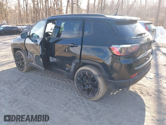 2022 Jeep Compass Latitude with VIN 3C4NJDBB7NT195727, listed as a IAAI auction lot 41693643 with 33,413 mi miles and . Bid and sale history available at DreamBid. Image 3.