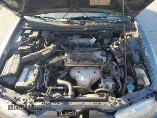 1997 Honda Accord EX with VIN 1HGCD5652VA013630, listed as a Copart auction lot 83736584 with 354,897 mi miles and Salvage Title. Bid and sale history available at DreamBid. Image 12.
