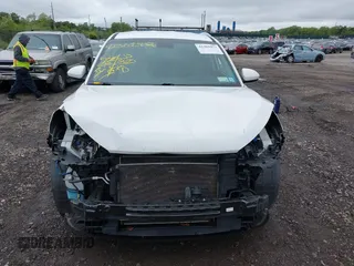 2018 Hyundai Tucson SE z VIN KM8J2CA41JU807280, wystawiony jako IAAI lot #42301977 z przebiegiem 62 415 mil mil oraz . Historia ofert i sprzedaży dostępna na DreamBid. Obrazek 12.
