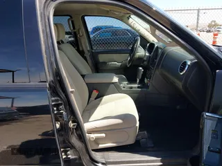 2008 Ford Explorer XLT with VIN 1FMEU63E38UA46992, listed as a IAAI auction lot 42272751 with 122,080 mi miles and . Bid and sale history available at DreamBid. Image 5.