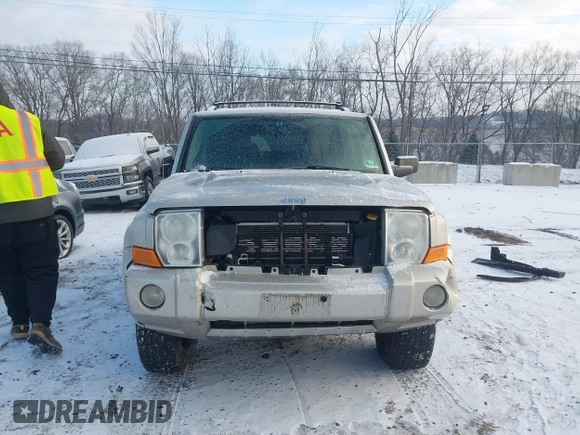 2008 Jeep Commander Limited z VIN 1J8HG58N38C196949, wystawiony jako IAAI lot #41311496 z przebiegiem 168 830 mil mil oraz . Historia ofert i sprzedaży dostępna na DreamBid. Obrazek 12.