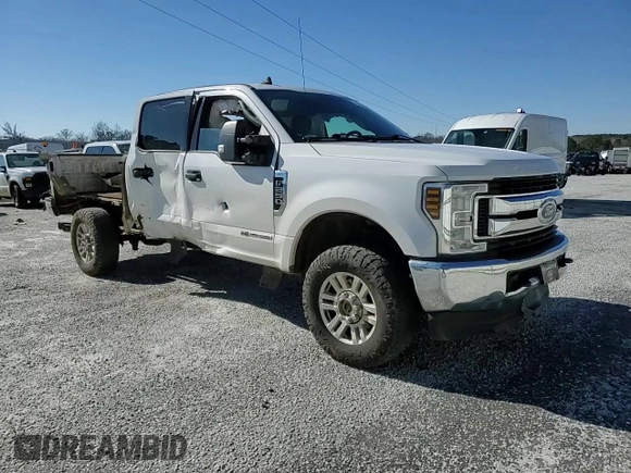 2019 Ford Super Duty F-250 SRW XL with VIN 1FT7W2BT5KEF53359, listed as a Copart auction lot 45205305 with 201,461 mi miles and Salvage Title. Bid and sale history available at carsss.com. Image 11.