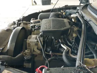 2005 Dodge Dakota Laramie z VIN 1D7HW58N05S263024, wystawiony jako IAAI lot #42239608 z przebiegiem 171 943 mil mil oraz . Historia ofert i sprzedaży dostępna na DreamBid. Obrazek 19.