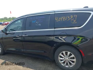 2018 Chrysler Pacifica Touring Plus with VIN 2C4RC1FGXJR339316, listed as a IAAI auction lot 42481389 with 113,718 mi miles and . Bid and sale history available at DreamBid. Image 14.
