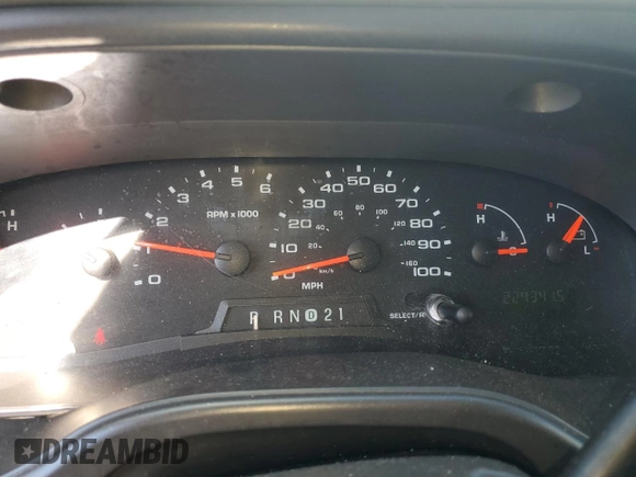 2004 Ford Econoline Passenger XL z VIN 1FBSS31S94HA00322, wystawiony jako Copart lot #57285255 z przebiegiem 224 341 mil mil oraz Szkoda całkowita • Salvage title. Historia ofert i sprzedaży dostępna na DreamBid. Obrazek 9.