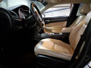 2016 Chrysler 300 Limited with VIN 2C3CCARG4GH208371, listed as a Copart auction lot 52673765 with 159,226 mi miles and Salvage Title. Bid and sale history available at DreamBid. Image 7.