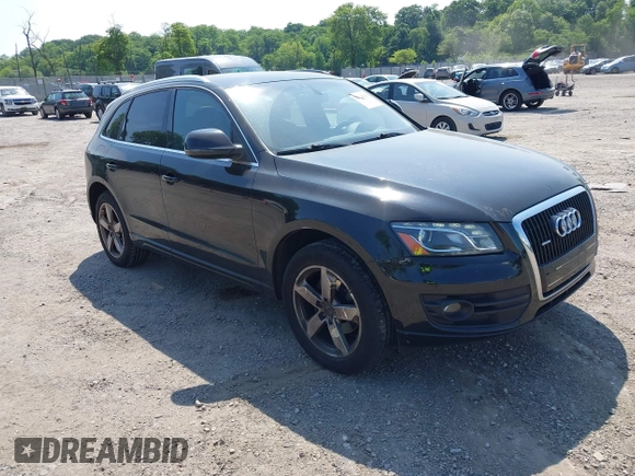 2010 Audi Q5 Premium Plus z VIN WA1LKAFP4AA058751, wystawiony jako IAAI lot #42414738 z przebiegiem 152 771 mil mil oraz . Historia ofert i sprzedaży dostępna na DreamBid. Obrazek 1.