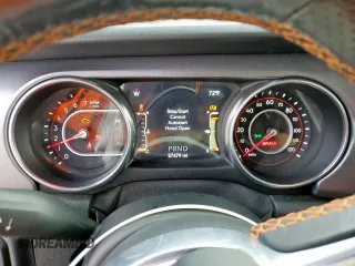 2020 Jeep Gladiator Mojave z VIN 1C6JJTEG8LL207481, wystawiony jako Copart lot #58009665 z przebiegiem 57 479 mil mil oraz Szkoda całkowita • Salvage title. Historia ofert i sprzedaży dostępna na DreamBid. Obrazek 9.