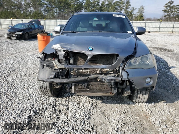2008 BMW X5 3.0si with VIN 5UXFE43528L000813, listed as a Copart auction lot 42426315 with 147,648 mi miles and Salvage Title. Bid and sale history available at carsss.com. Image 5.