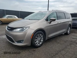 2018 Chrysler Pacifica Touring L Plus with VIN 2C4RC1EG4JR316776, listed as a Copart auction lot 63942825 with 338,964 mi miles and Clean title. Bid and sale history available at DreamBid. Image 1.