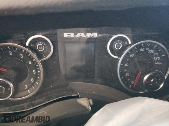 2023 Ram 2500 Tradesman z VIN 3C6UR5CJ7PG606482, wystawiony jako Copart lot #76963374 z przebiegiem Nie podano mil oraz Szkoda całkowita • Salvage title. Historia ofert i sprzedaży dostępna na DreamBid. Obrazek 9.