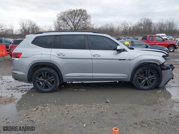 2021 Volkswagen Atlas 3.6L V6 SE w/Technology R-Line with VIN 1V2RR2CA8MC534539, listed as a IAAI auction lot 42085193 with 43,390 mi miles. Bid and sale history available at carsss.com. Image 13.