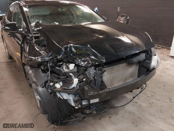 2019 Hyundai Elantra SEL with VIN 5NPD84LF1KH467449, listed as a IAAI auction lot 41693597 with 76,959 mi miles. Bid and sale history available at carsss.com. Image 6.