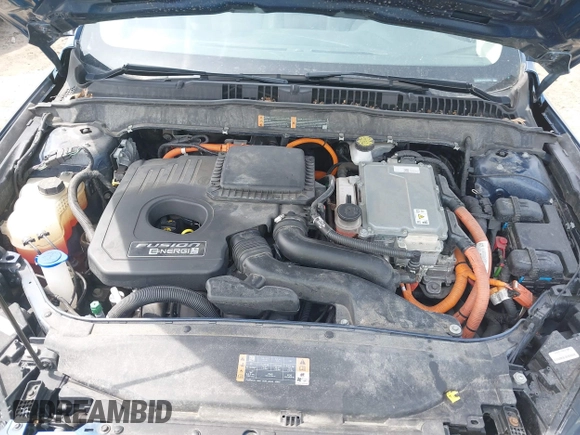 2018 Ford Fusion Energi SE with VIN 3FA6P0PU0JR196091, listed as a IAAI auction lot 42017867 with 70,284 mi miles. Bid and sale history available at carsss.com. Image 10.
