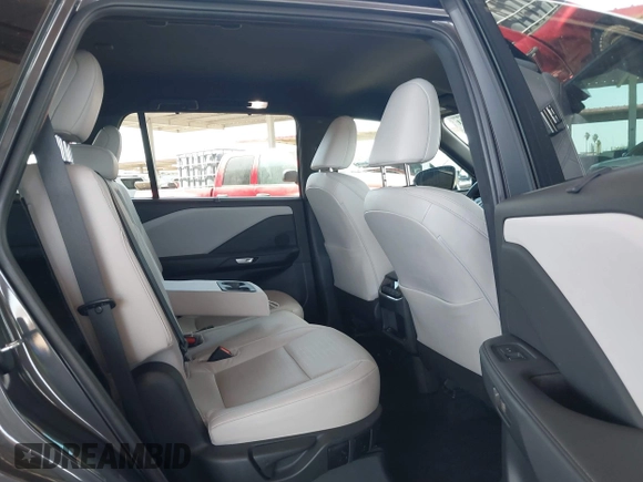 2024 Lexus TX 350 with VIN 5TDAAAB63RS002392, listed as a IAAI auction lot 42384641 with 62,857 mi miles and . Bid and sale history available at DreamBid. Image 8.