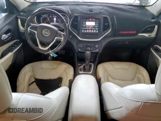 2016 Jeep Cherokee Overland with VIN 1C4PJLJB7GW336121, listed as a Copart auction lot 59692375 with 231,251 mi miles and Clean title. Bid and sale history available at DreamBid. Image 8.