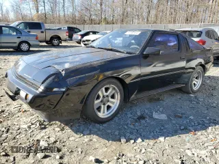 1987 Chrysler Conquest z VIN JJ3CC54N1HZ023316, wystawiony jako Copart lot #83362964 z przebiegiem 196 755 mil mil oraz Szkody całkowita. Historia ofert i sprzedaży dostępna na DreamBid. Obrazek 1.