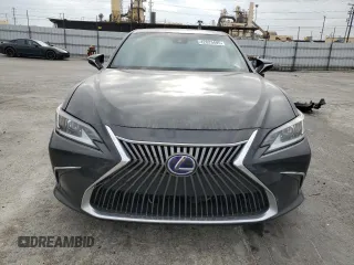 2021 Lexus ES 300h z VIN 58ADA1C12MU001405, wystawiony jako Copart lot #42823495 z przebiegiem 62 108 mil mil oraz Szkoda całkowita • Salvage title. Historia ofert i sprzedaży dostępna na DreamBid. Obrazek 5.