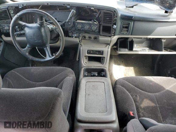 2002 GMC Yukon XL SLT z VIN 3GKFK16Z52G304086, wystawiony jako Copart lot #52407905 z przebiegiem Nie podano mil oraz Szkody całkowita. Historia ofert i sprzedaży dostępna na DreamBid. Obrazek 8.
