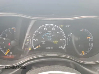 2020 Jeep Grand Cherokee High Altitude with VIN 1C4RJFCG4LC427085, listed as a Copart auction lot 51083235 with 82,832 mi miles and Salvage title. Bid and sale history available at DreamBid. Image 9.