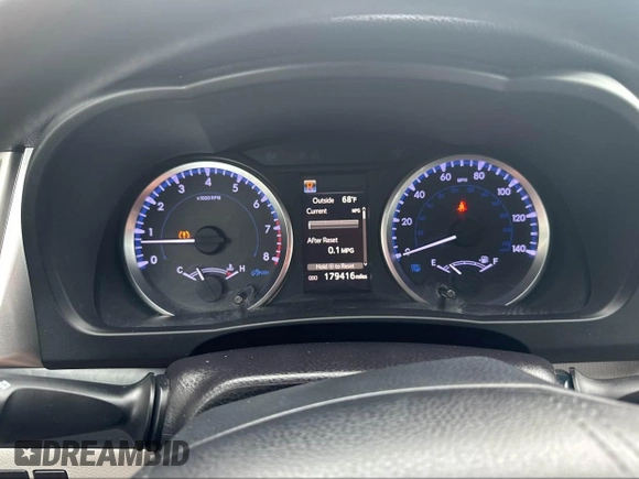2019 Toyota Highlander LE with VIN 5TDBZRFH9KS945111, listed as a IAAI auction lot 42727416 with 179,416 mi miles and . Bid and sale history available at DreamBid. Image 7.