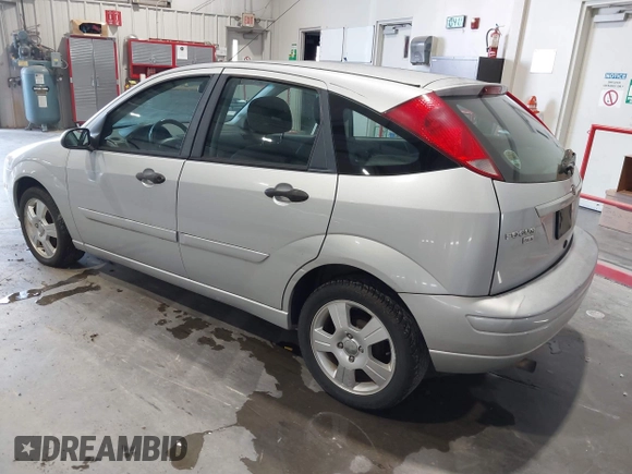 2007 Ford Focus S with VIN 1FAHP37N67W221827, listed as a IAAI auction lot 41067945 with 126,489 mi miles and . Bid and sale history available at carsss.com. Image 3.