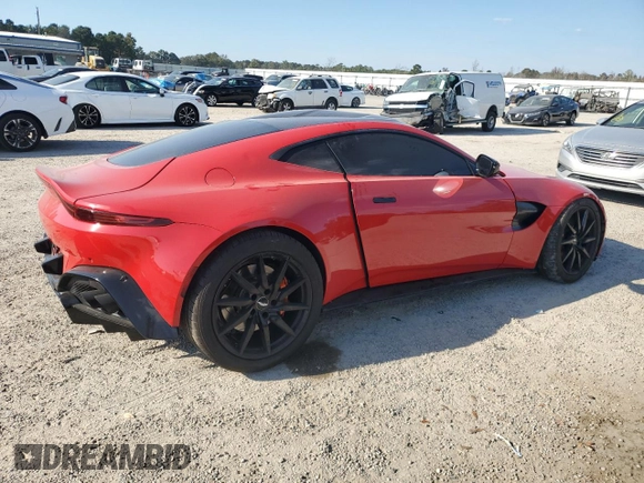 2020 Aston Martin Vantage z VIN SCFSMGAWXLGN03122, wystawiony jako Copart lot #77734374 z przebiegiem Nie podano mil oraz Szkoda całkowita • Salvage title. Historia ofert i sprzedaży dostępna na DreamBid. Obrazek 3.