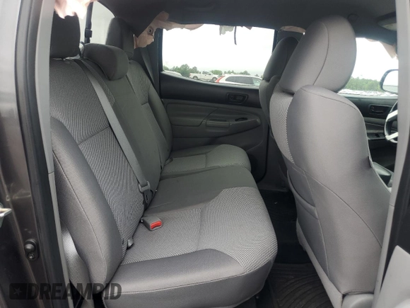 2015 Toyota Tacoma with VIN 3TMLU4EN6FM203591, listed as a Copart auction lot 58518185 with 149,729 mi miles and Salvage title. Bid and sale history available at DreamBid. Image 10.