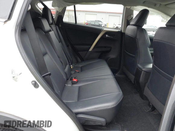 2015 Toyota RAV4 Limited with VIN 2T3DFREV8FW325833, listed as a IAAI auction lot 42581487 with 58,198 mi miles and . Bid and sale history available at DreamBid. Image 8.