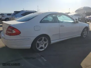 2005 Mercedes-Benz CLK-Class 5.0L with VIN WDBTJ75J95F147182, listed as a Copart auction lot 89086525 with 194,343 mi miles and Clean Title. Bid and sale history available at carsss.com. Image 3.