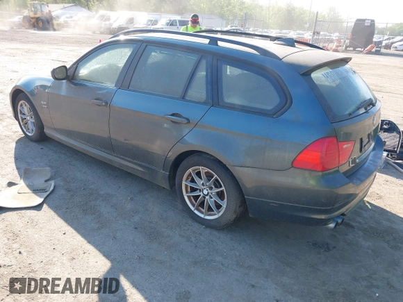 2010 BMW 3 Series 328i xDrive with VIN WBAUU3C50AA540956, listed as a IAAI auction lot 42209858 with 143,744 mi miles and . Bid and sale history available at DreamBid. Image 3.
