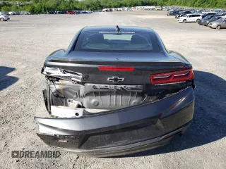 2017 Chevrolet Camaro 1LT z VIN 1G1FB1RS3H0102895, wystawiony jako Copart lot #57480575 z przebiegiem 82 766 mil mil oraz Szkoda całkowita • Salvage title. Historia ofert i sprzedaży dostępna na DreamBid. Obrazek 6.