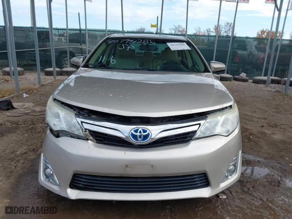 2014 Toyota Camry Hybrid LE with VIN 4T1BD1FK4EU106488, listed as a IAAI auction lot 40794286 with 98,911 mi miles. Bid and sale history available at carsss.com. Image 12.