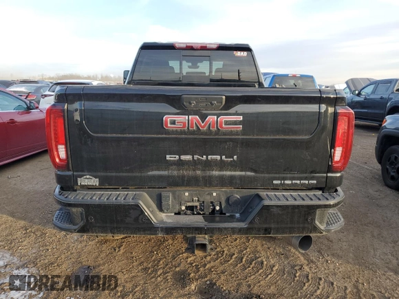 2021 GMC Sierra 3500HD Denali z VIN 1GT49WEY1MF262069, wystawiony jako Copart lot #86357684 z przebiegiem 52 632 mil mil oraz Szkoda całkowita • Salvage title. Historia ofert i sprzedaży dostępna na DreamBid. Obrazek 6.