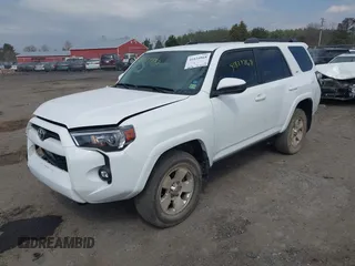 2022 Toyota 4Runner SR5 with VIN JTEMU5JR7N6028362, listed as a IAAI auction lot 41824868 with 68,496 mi miles and . Bid and sale history available at DreamBid. Image 17.