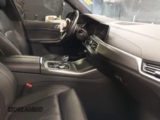 2022 BMW X5 xDrive40i with VIN 5UXCR6C07N9K43338, listed as a IAAI auction lot 42484107 with 42,899 mi miles and . Bid and sale history available at DreamBid. Image 5.