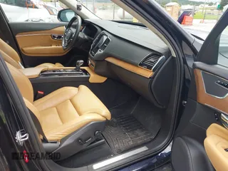 2016 Volvo XC90 T6 Inscription z VIN YV4A22PL4G1022501, wystawiony jako IAAI lot #42548344 z przebiegiem 100 306 mil mil oraz . Historia ofert i sprzedaży dostępna na DreamBid. Obrazek 5.