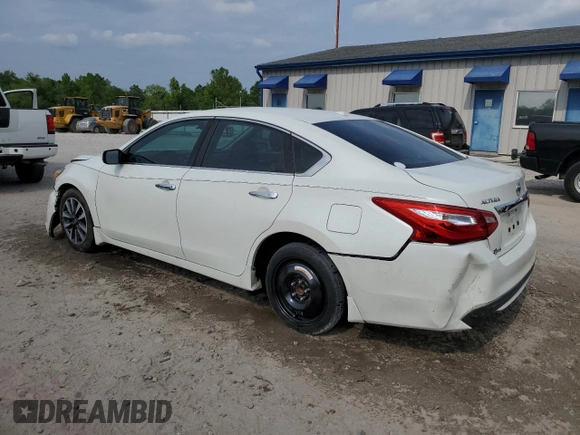 2016 Nissan Altima SV with VIN 1N4AL3AP0GC267131, listed as a Copart auction lot 53040465 with 122,308 mi miles and Salvage Title. Bid and sale history available at carsss.com. Image 2.