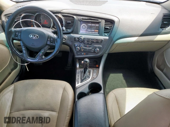 2013 Kia Optima EX с VIN 5XXGN4A77DG182352, выставлен на аукционе Copart как лот 54130995 с пробегом 174 866 миль миль и Чистый • Clean title. История ставок и продаж доступна на DreamBid. Изображение 8.