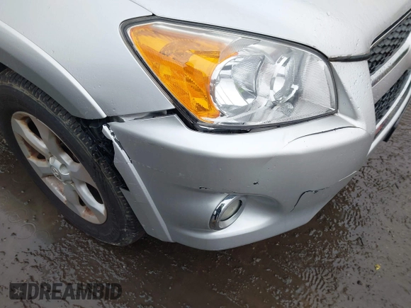 2011 Toyota RAV4 Ltd with VIN 2T3DF4DV3BW155895, listed as a IAAI auction lot 41569143 with 111,279 mi miles. Bid and sale history available at carsss.com. Image 17.