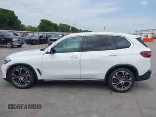 2023 BMW X5 xDrive40i with VIN 5UXCR6C04P9P15756, listed as a IAAI auction lot 42030023 with 40,280 mi miles and . Bid and sale history available at DreamBid. Image 15.