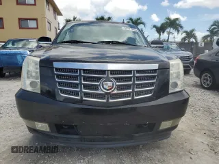 2009 Cadillac Escalade z VIN 1GYFK43539R196408, wystawiony jako Copart lot #60207045 z przebiegiem 79 329 mil mil oraz Czysty tytuł • Clean title. Historia ofert i sprzedaży dostępna na DreamBid. Obrazek 5.