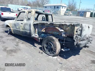 2002 Ford Ranger XL Fleet with VIN 1FTZR45E52PB65125, listed as a IAAI auction lot 42002261 with 1 mi miles. Bid and sale history available at carsss.com. Image 3.