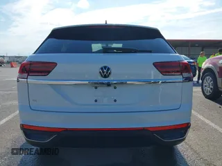 2023 Volkswagen Atlas SE with VIN 1V2WC2CA3PC228213, listed as a IAAI auction lot 42330049 with 21,884 mi miles and . Bid and sale history available at DreamBid. Image 17.