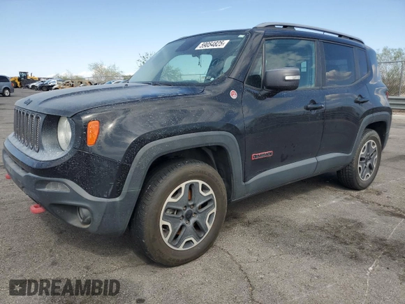 2015 Jeep Renegade Trailhawk z VIN ZACCJBCT1FPC41628, wystawiony jako Copart lot #59054825 z przebiegiem 138 053 mil mil oraz Szkoda całkowita • Salvage title. Historia ofert i sprzedaży dostępna na DreamBid. Obrazek 1.